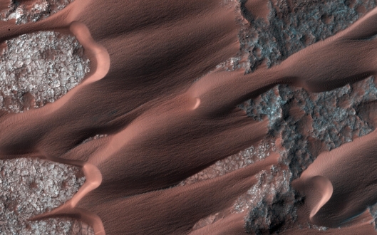 The Mars Roconnaissance Obiter has its eye on these dunes, the most active on the red planet. The area, which is continually monitored to track changes in wind,  is known as Nili Patera. Image Credit: NASA/JPL-Caltech/Univ.  